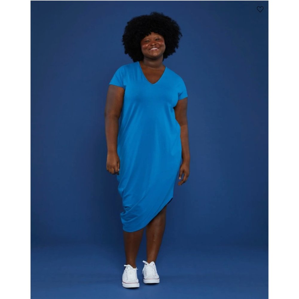 Universal Standard NWT Geneva L V Neck Shor Sleeve Ocean / Mykonos Blue 20 22 2x